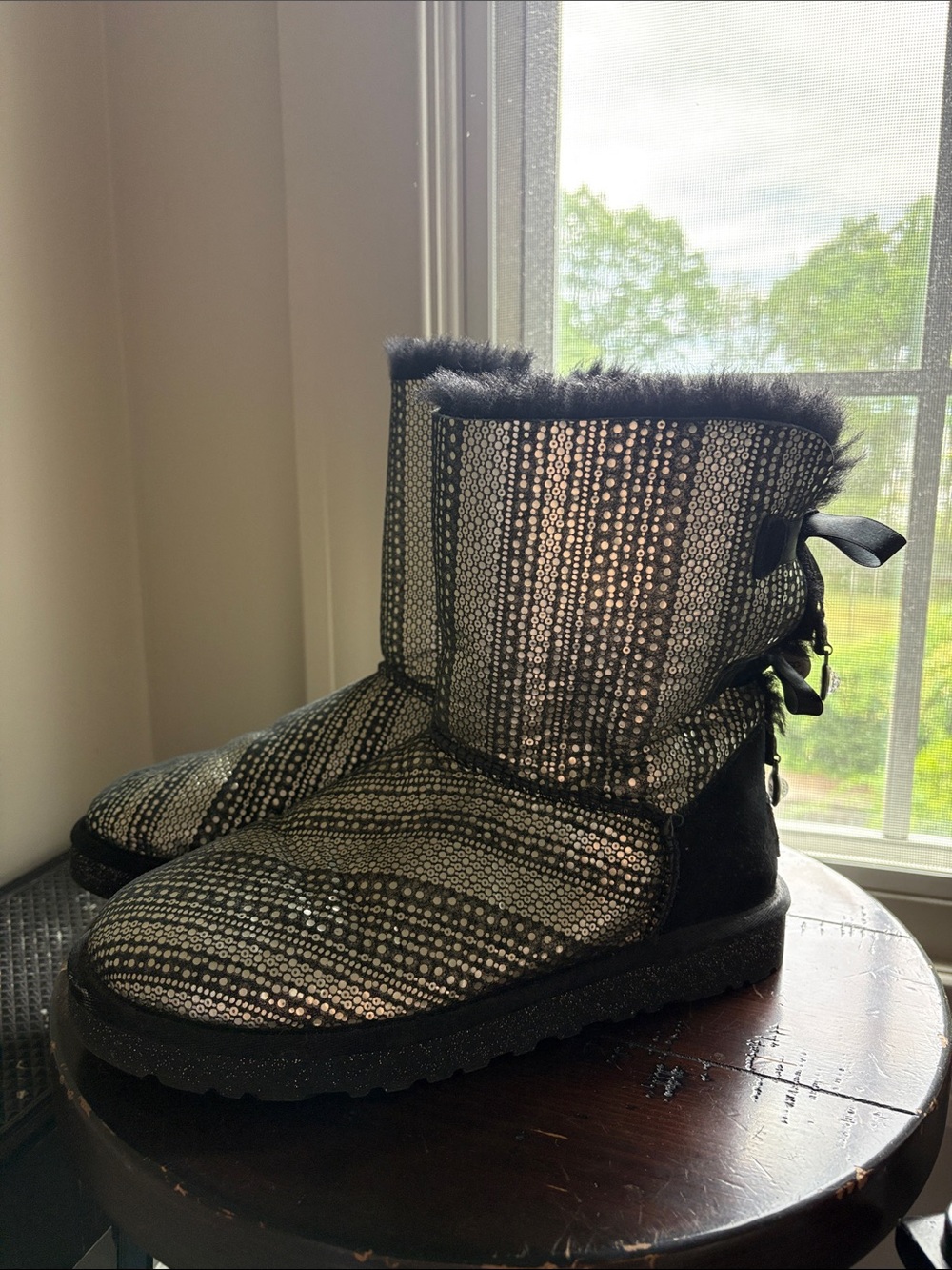 UGG bailey bow bling Charm black silver Boots